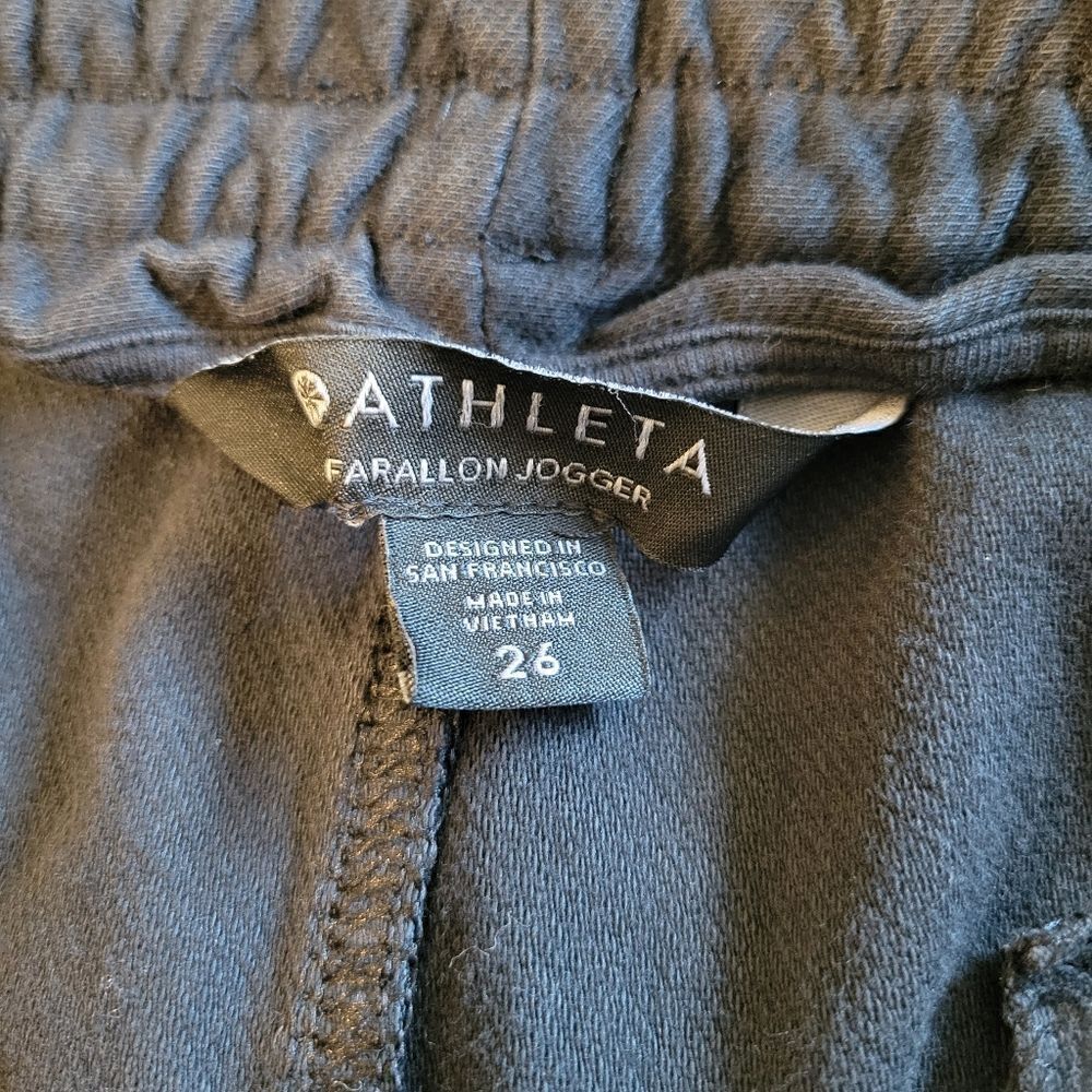Athleta Plus Size Farallon Jogger Pants, Size 26 - Picture 8 of 13